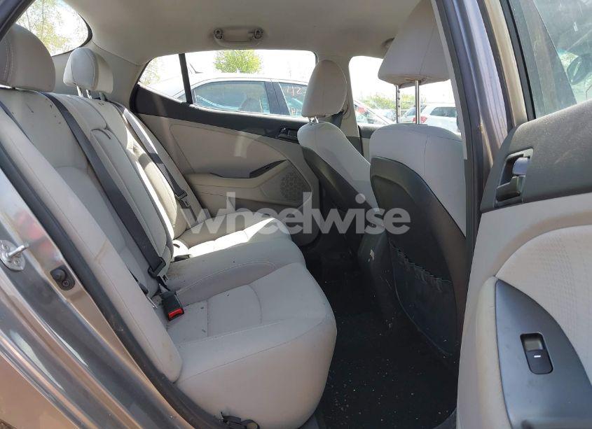 Photo 8 of 2012 Kia Optima LX (VIN 5XXGM4A76CG026630)