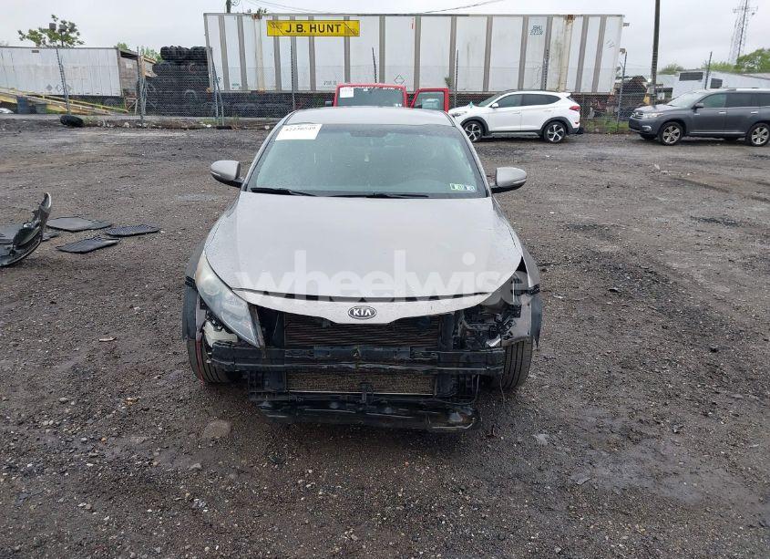 Photo 13 of 2012 Kia Optima LX (VIN 5XXGM4A76CG050152)