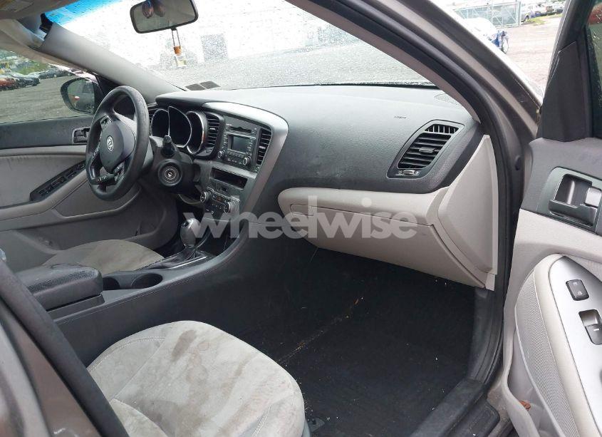 Photo 5 of 2012 Kia Optima LX (VIN 5XXGM4A76CG050152)