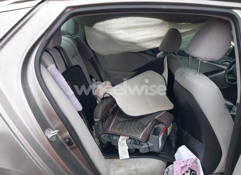 Photo 8 of 2012 Kia Optima LX (VIN 5XXGM4A76CG050152)