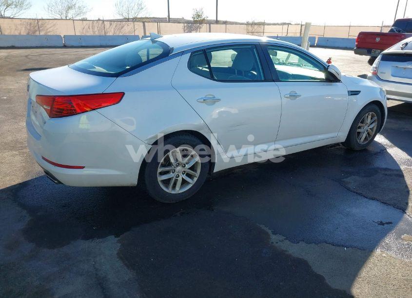 Photo 4 of 2012 Kia Optima LX (VIN 5XXGM4A76CG055593)