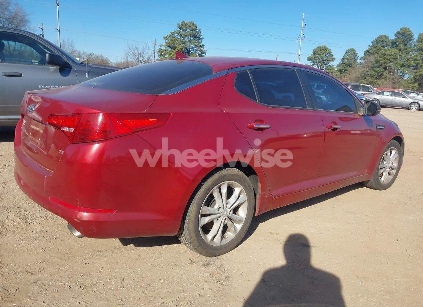 Photo 4 of 2012 Kia Optima LX (VIN 5XXGM4A76CG063144)