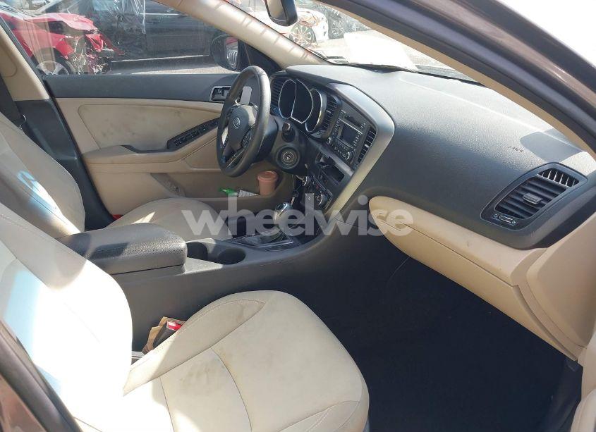 Photo 5 of 2012 Kia Optima LX (VIN 5XXGM4A76CG065475)