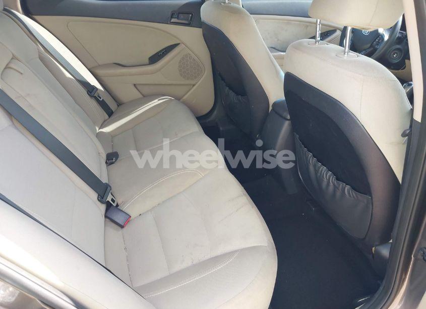 Photo 8 of 2012 Kia Optima LX (VIN 5XXGM4A76CG065475)