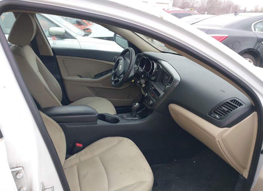 Photo 5 of 2012 Kia Optima LX (VIN 5XXGM4A76CG088934)