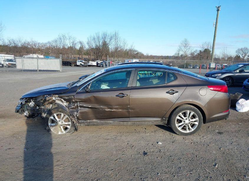 Photo 14 of 2013 Kia Optima LX (VIN 5XXGM4A76DG095156)