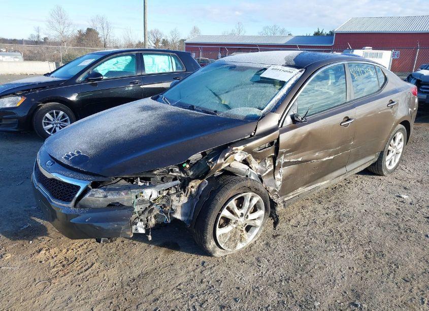 Photo 6 of 2013 Kia Optima LX (VIN 5XXGM4A76DG095156)