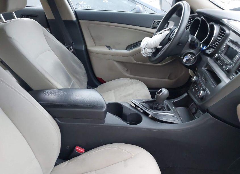 Photo 5 of 2013 Kia Optima LX (VIN 5XXGM4A76DG123344)