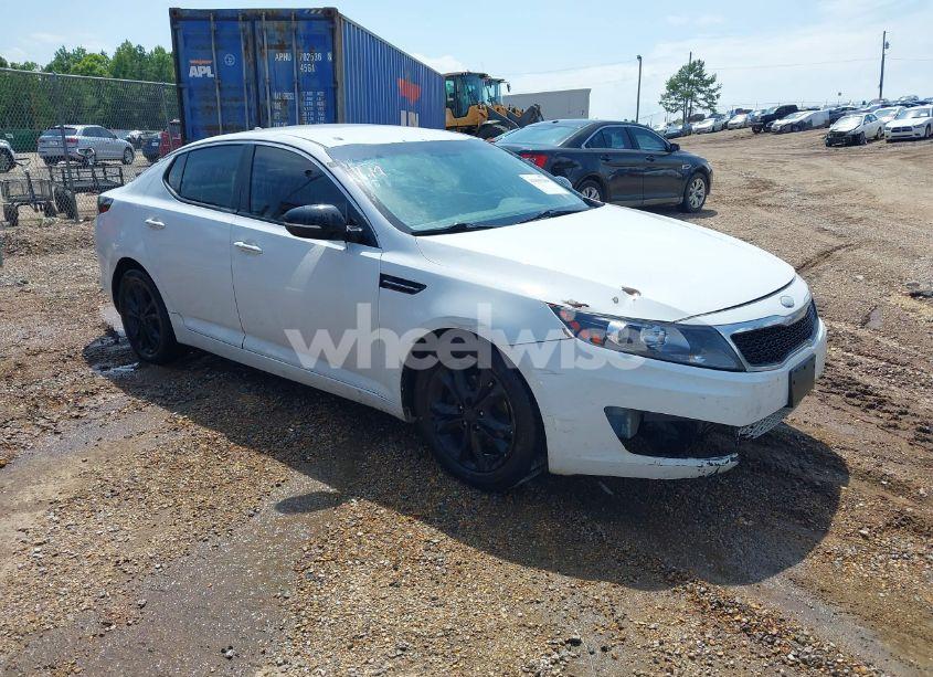 2013 Kia Optima LX (VIN 5XXGM4A76DG129838) main photo