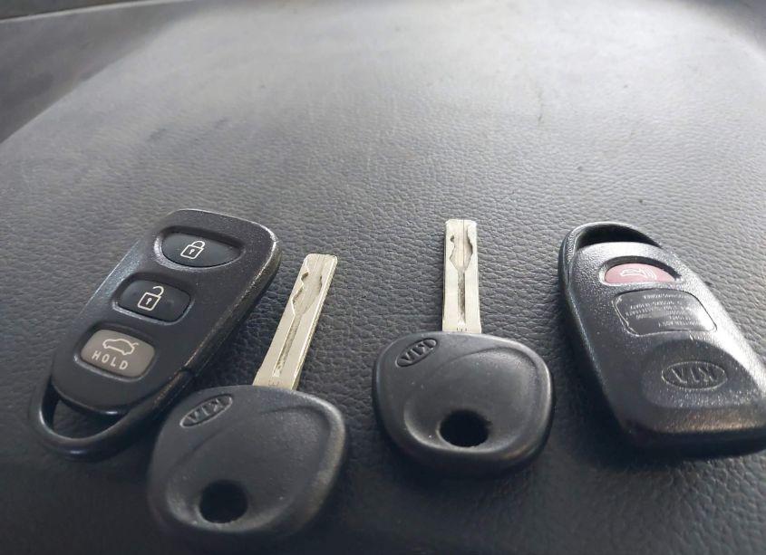 Photo 11 of 2013 Kia Optima LX (VIN 5XXGM4A76DG146252)