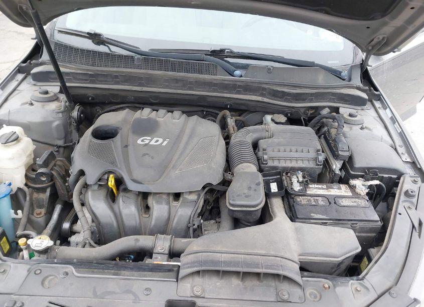 Photo 10 of 2013 Kia Optima LX (VIN 5XXGM4A76DG152505)