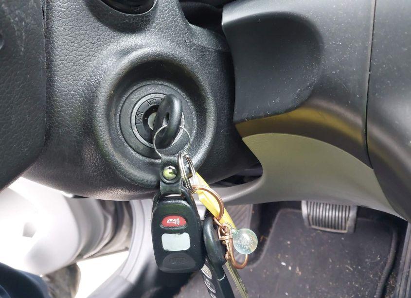 Photo 11 of 2013 Kia Optima LX (VIN 5XXGM4A76DG152505)