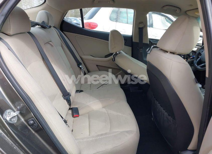 Photo 8 of 2013 Kia Optima LX (VIN 5XXGM4A76DG156179)