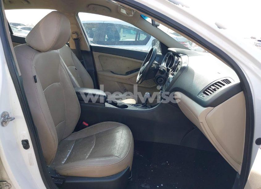 Photo 5 of 2013 Kia Optima LX (VIN 5XXGM4A76DG156327)