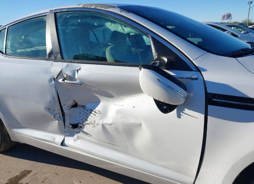 Photo 6 of 2013 Kia Optima LX (VIN 5XXGM4A76DG168445)