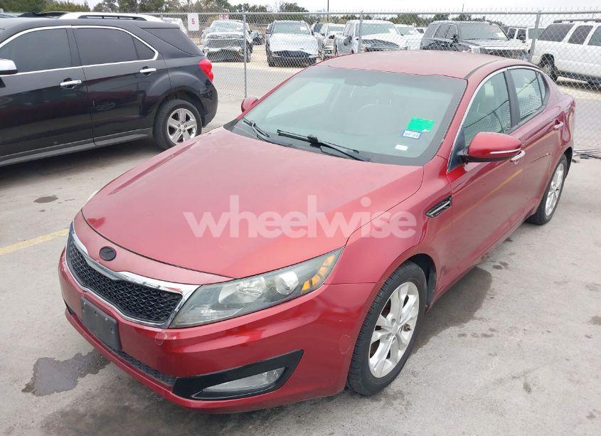 Photo 2 of 2013 Kia Optima LX (VIN 5XXGM4A76DG169921)