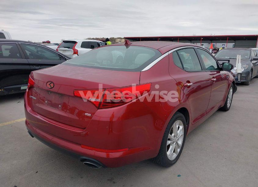 Photo 4 of 2013 Kia Optima LX (VIN 5XXGM4A76DG169921)