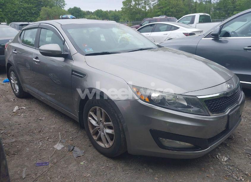 2013 Kia Optima LX (VIN 5XXGM4A76DG175685) main photo