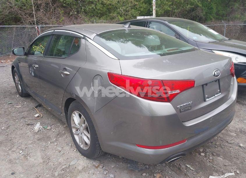 Photo 3 of 2013 Kia Optima LX (VIN 5XXGM4A76DG175685)