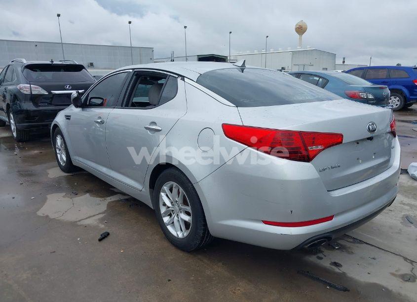 Photo 3 of 2013 Kia Optima LX (VIN 5XXGM4A76DG185701)