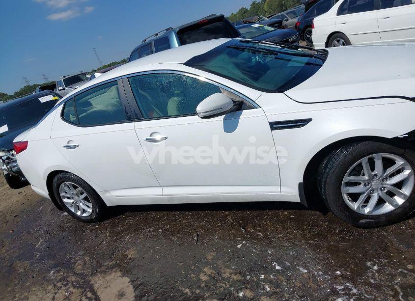Photo 13 of 2013 Kia Optima LX (VIN 5XXGM4A76DG186928)