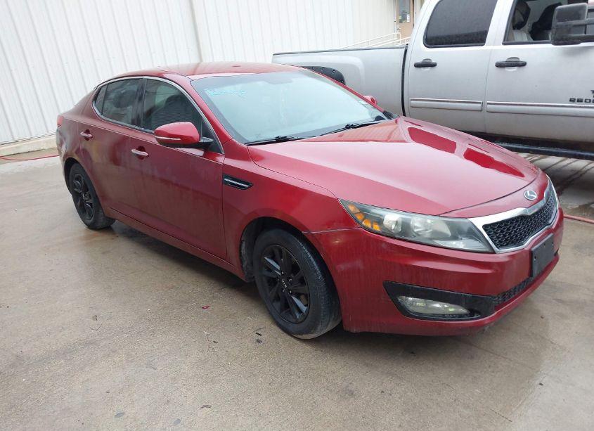 2013 Kia Optima LX (VIN 5XXGM4A76DG187240) main photo