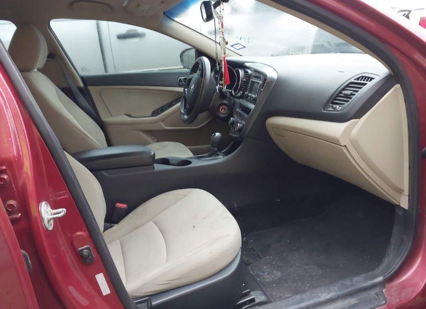 Photo 5 of 2013 Kia Optima LX (VIN 5XXGM4A76DG187240)