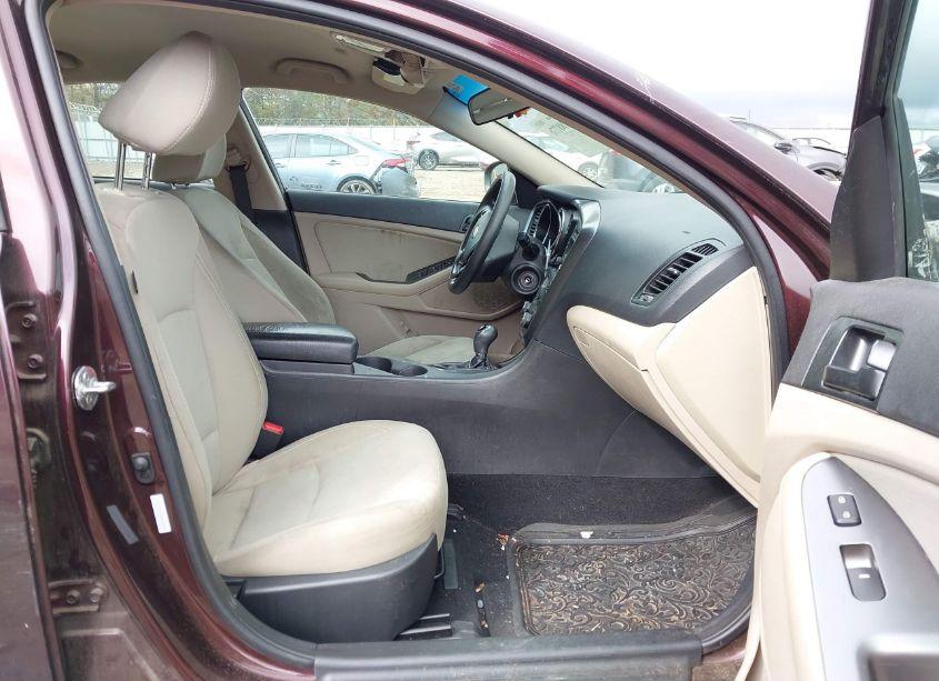 Photo 5 of 2013 Kia Optima LX (VIN 5XXGM4A76DG200648)