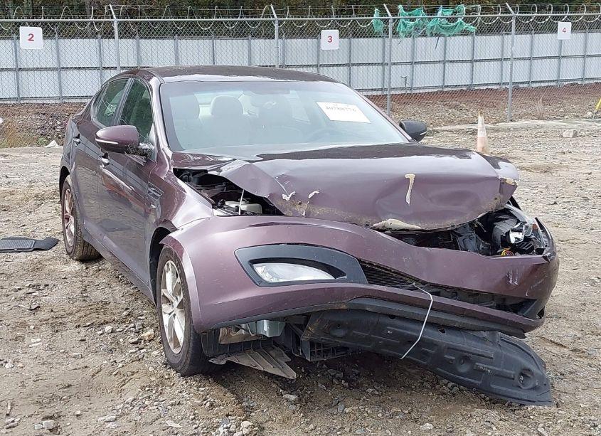 Photo 6 of 2013 Kia Optima LX (VIN 5XXGM4A76DG200648)