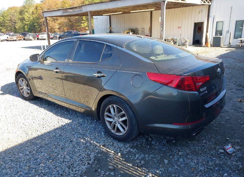 Photo 3 of 2013 Kia Optima LX (VIN 5XXGM4A76DG201704)