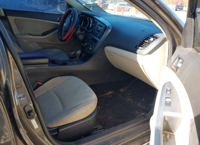 Photo 5 of 2013 Kia Optima LX (VIN 5XXGM4A76DG201704)