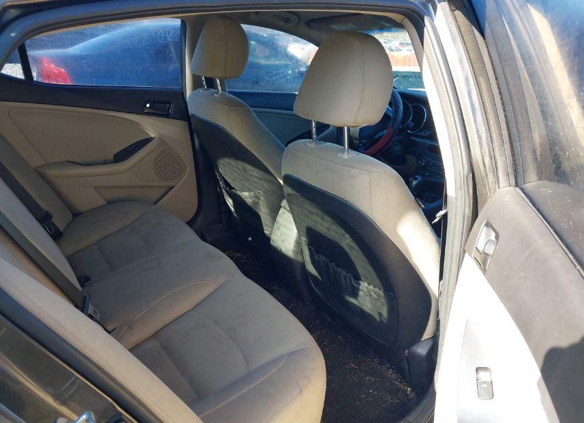 Photo 8 of 2013 Kia Optima LX (VIN 5XXGM4A76DG201704)