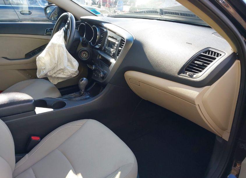 Photo 5 of 2013 Kia Optima LX (VIN 5XXGM4A76DG225131)