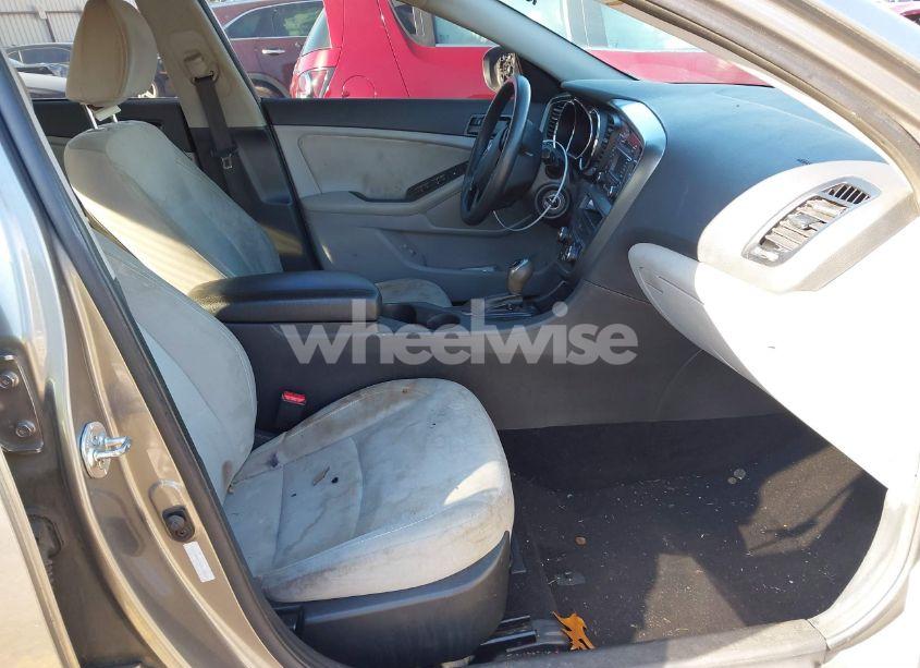 Photo 5 of 2013 Kia Optima LX (VIN 5XXGM4A76DG234234)