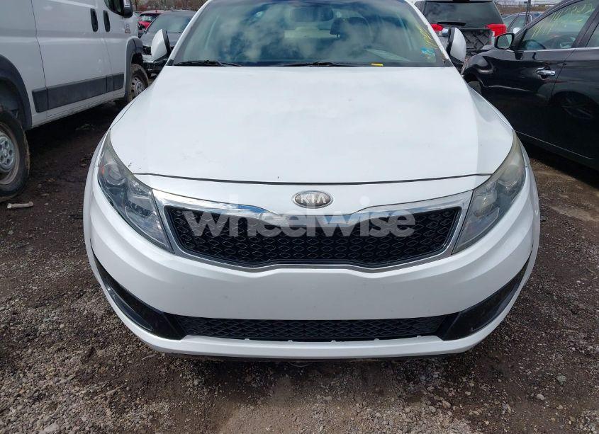 Photo 12 of 2013 Kia Optima LX (VIN 5XXGM4A76DG241068)