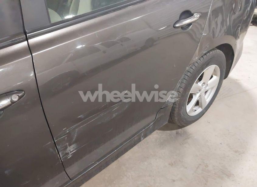 Photo 6 of 2014 Kia Optima LX (VIN 5XXGM4A76EG273357)