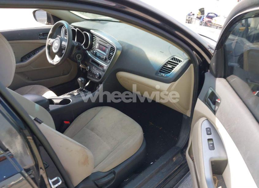 Photo 5 of 2014 Kia Optima LX (VIN 5XXGM4A76EG280177)