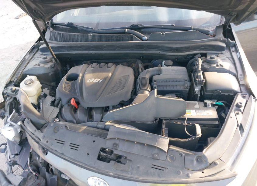 Photo 10 of 2014 Kia Optima LX (VIN 5XXGM4A76EG290241)