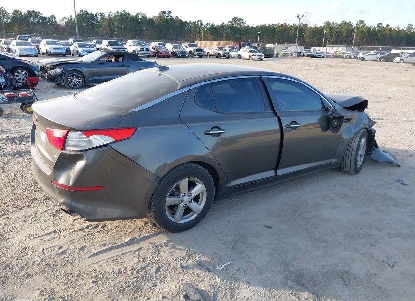 Photo 4 of 2014 Kia Optima LX (VIN 5XXGM4A76EG290241)