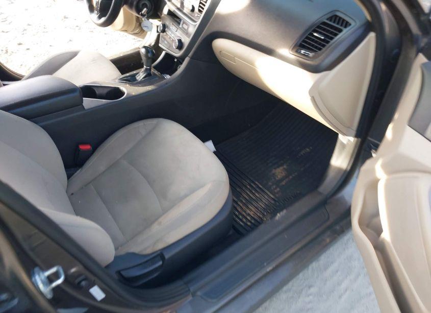 Photo 5 of 2014 Kia Optima LX (VIN 5XXGM4A76EG290241)