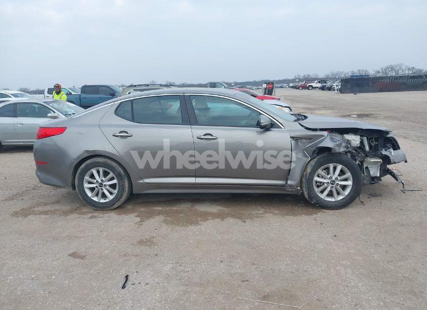 Photo 13 of 2014 Kia Optima LX (VIN 5XXGM4A76EG311038)