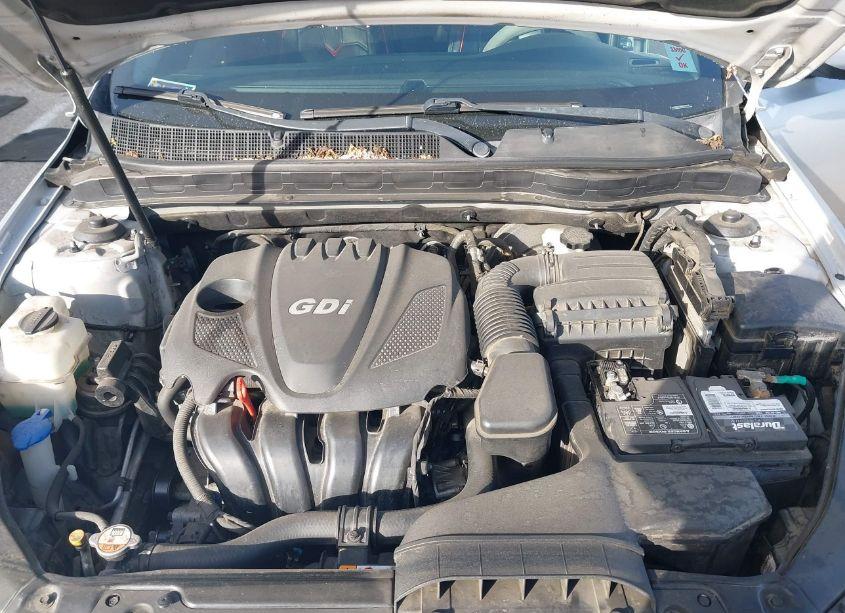 Photo 10 of 2014 Kia Optima LX (VIN 5XXGM4A76EG350650)