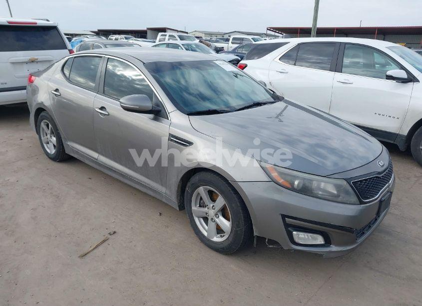 2015 Kia Optima LX (VIN 5XXGM4A76FG356062) main photo