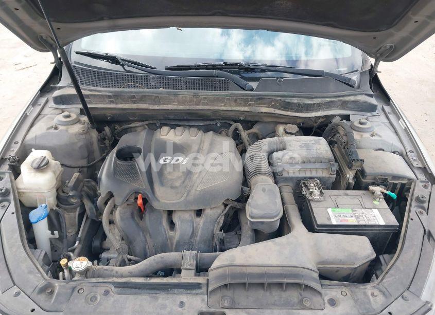 Photo 10 of 2015 Kia Optima LX (VIN 5XXGM4A76FG356062)