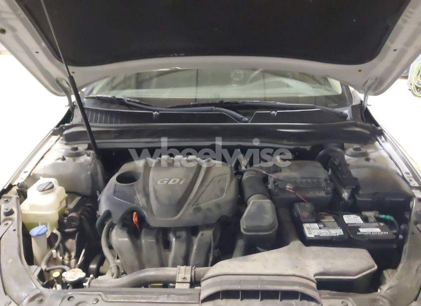 Photo 10 of 2015 Kia Optima LX (VIN 5XXGM4A76FG357907)