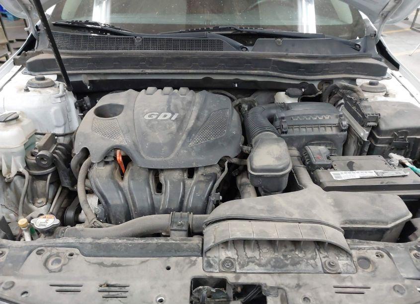 Photo 10 of 2015 Kia Optima LX (VIN 5XXGM4A76FG361018)