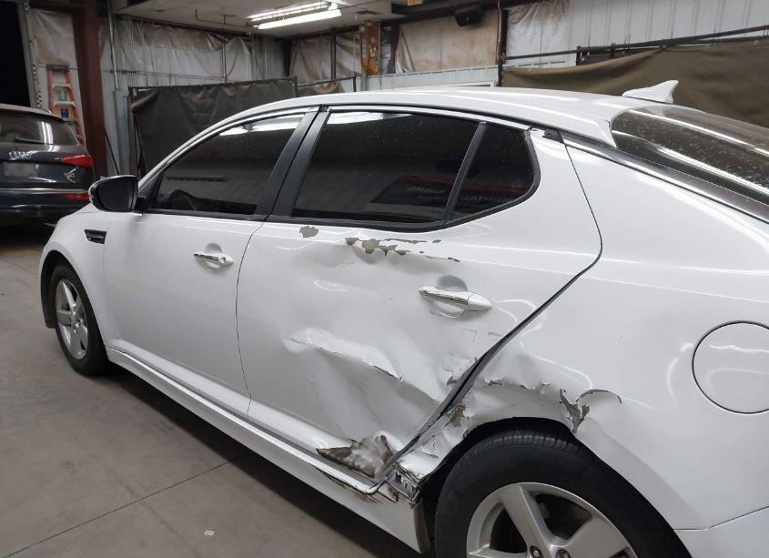 Photo 14 of 2015 Kia Optima LX (VIN 5XXGM4A76FG361018)