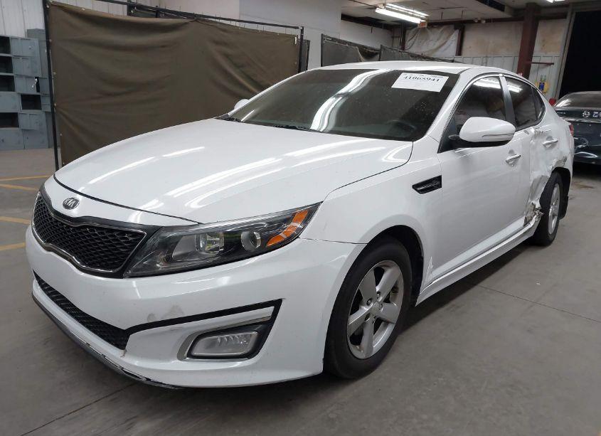 Photo 2 of 2015 Kia Optima LX (VIN 5XXGM4A76FG361018)