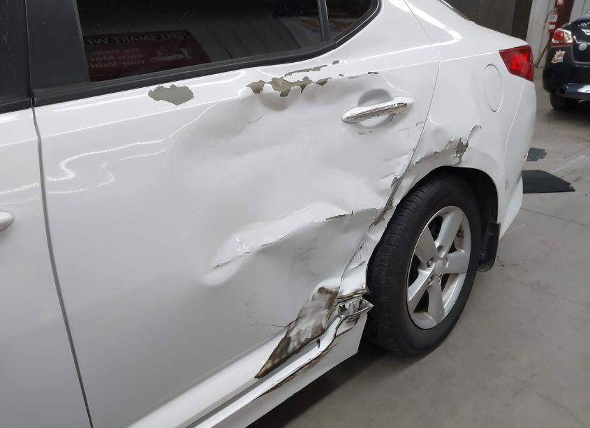 Photo 6 of 2015 Kia Optima LX (VIN 5XXGM4A76FG361018)