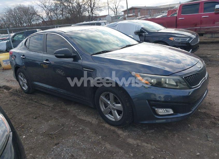 2015 Kia Optima LX (VIN 5XXGM4A76FG364940) main photo